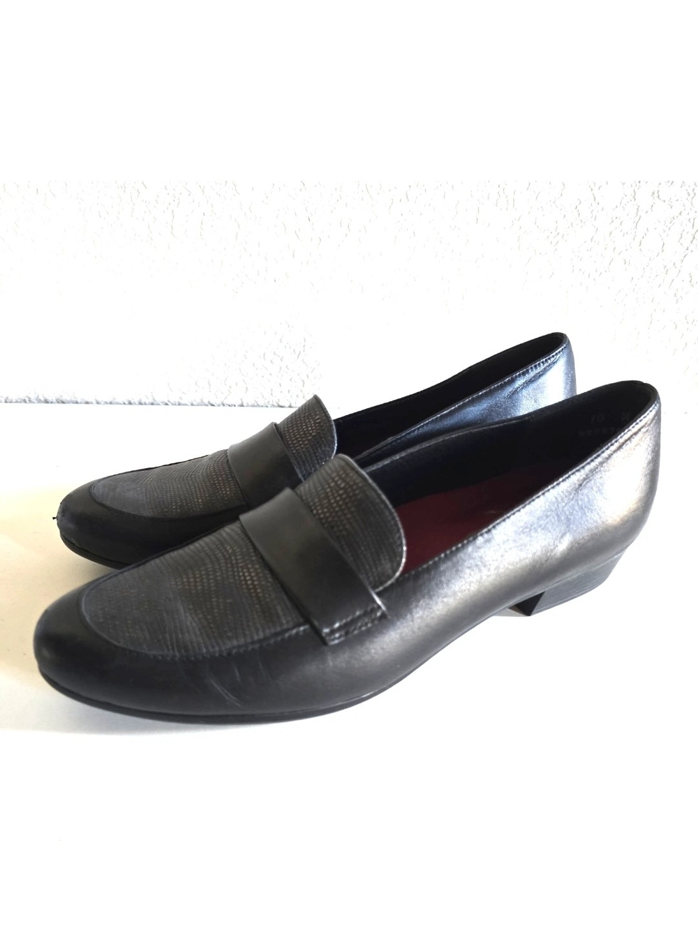 Munro Black Leather Penny Loafers